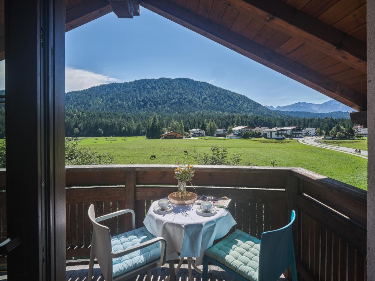 Apartmenthaus - Café - Zugspitze Leutasch Extérieur photo